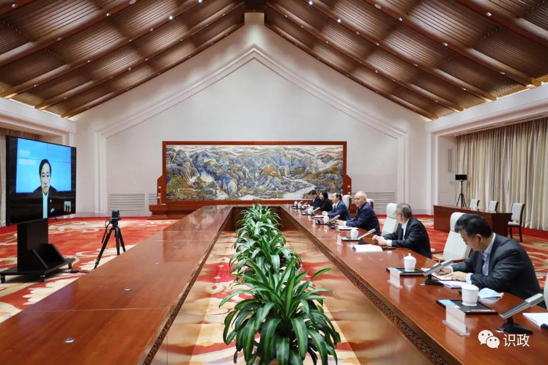 蔡奇云會見日本瑞穗金融集團董事長.jpg