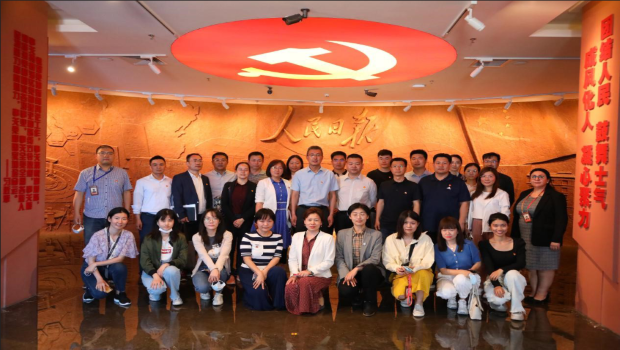 傳承紅色基因，共商外事宣傳 人民網第四黨支部、北京分公司黨支部與北京市外辦新聞處黨支部、協調處黨支部聯合開展主題黨日活動
