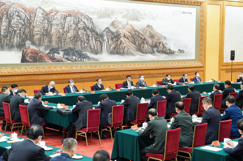 7月13日，中國共產黨成立100周年慶?；顒涌偨Y會議在北京舉行。中共中央政治局常委王滬寧出席總結會議并講話。